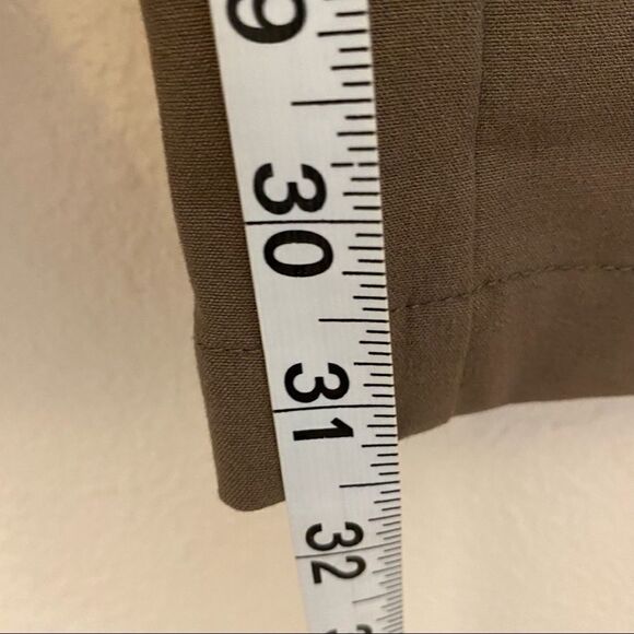 Chicos tan brown khaki chino Utility style pants with zippers -size 1/M/8 - Picture 3 of 11